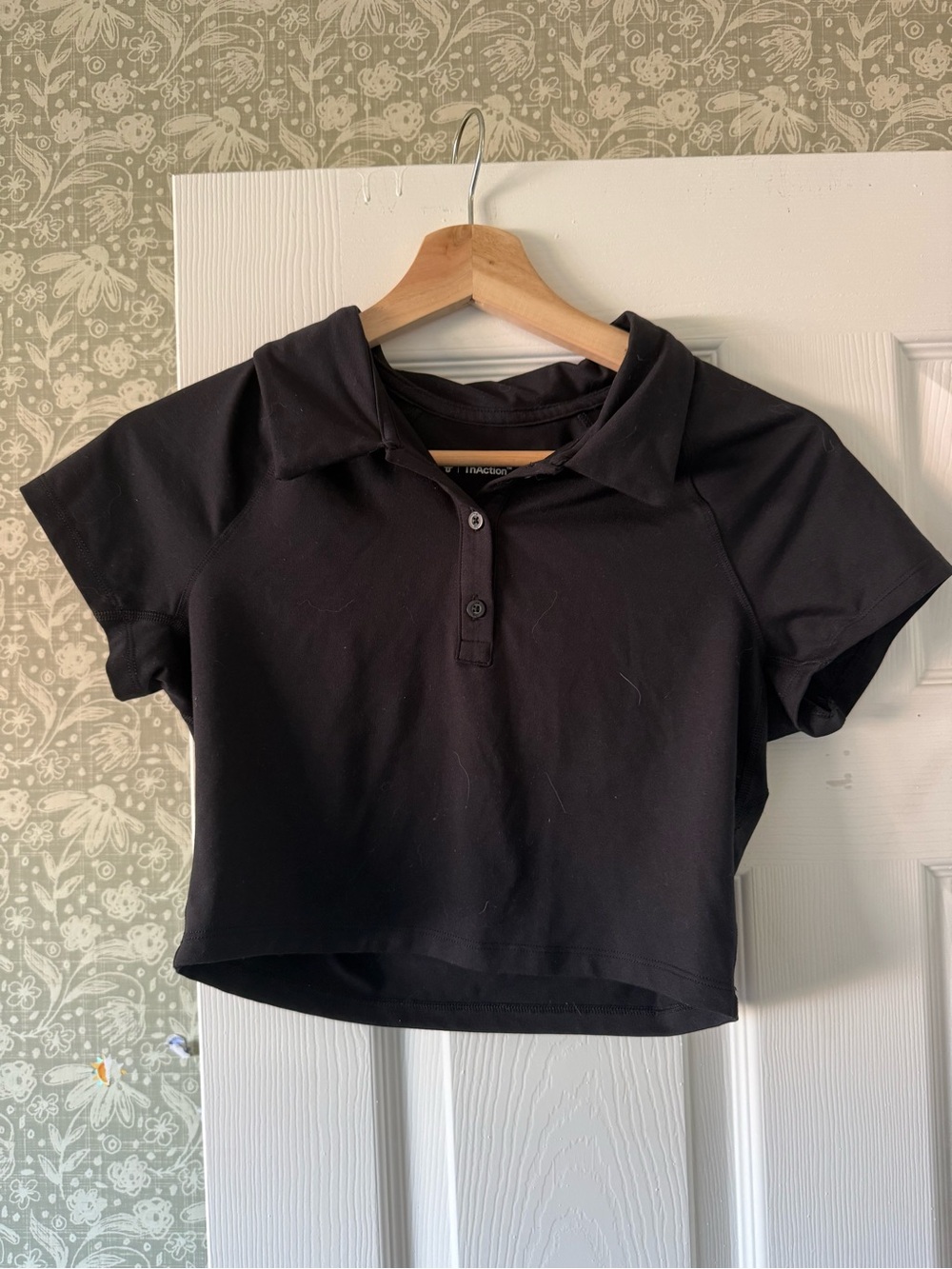 Aritzia Black Short-Sleeve Polo Crop Top
